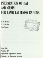 Preparation_of_hay_and_grain_for_lamb_fattening_rations